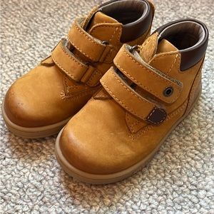 Kickers leather boots EU 22